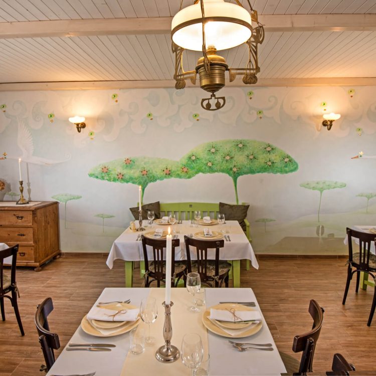 Reštaurácia Stolček prestri sa a jej hlavná časť