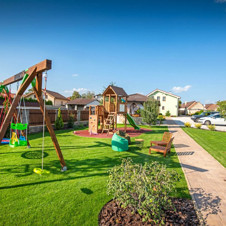 Reštaurácia - detské ihrisko